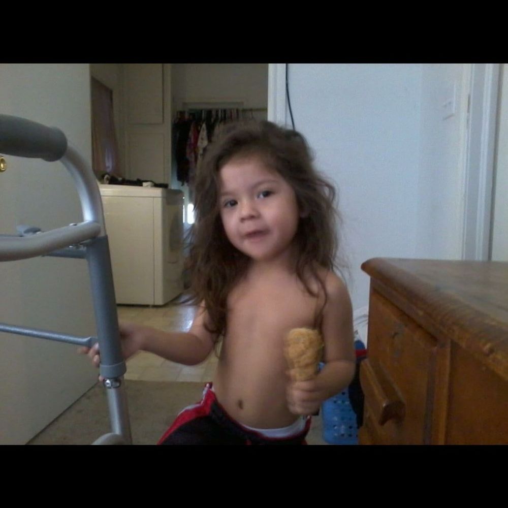 Meet your Posher, Lilredlobo